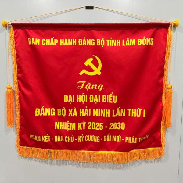 Cờ chữ nhật in theo yêu cầu kích thước lớn