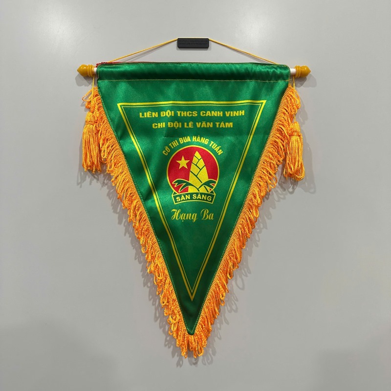 Cờ tam giác thi đua liên hội - chi hội THCS