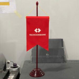 Cờ đơn để bàn đế gỗ in theo yêu cầu