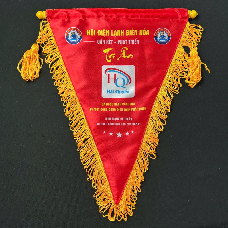 Cờ tri ân nhà tài trợ, nhà đầu tư, doanh nghiệp