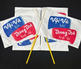 Cờ vẫy cầm tay in theo yêu cầu Cờ vẫy cầm tay in theo yêu cầu