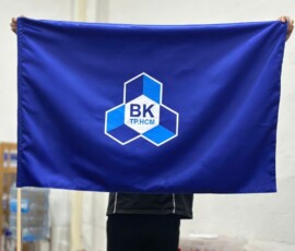 Cờ vẫy in logo trường học theo yêu cầu Cờ vẫy in logo trường học theo yêu cầu